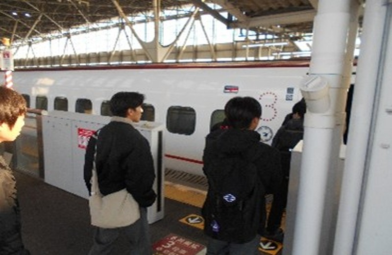 社会：公共交通の利用などの校外学習